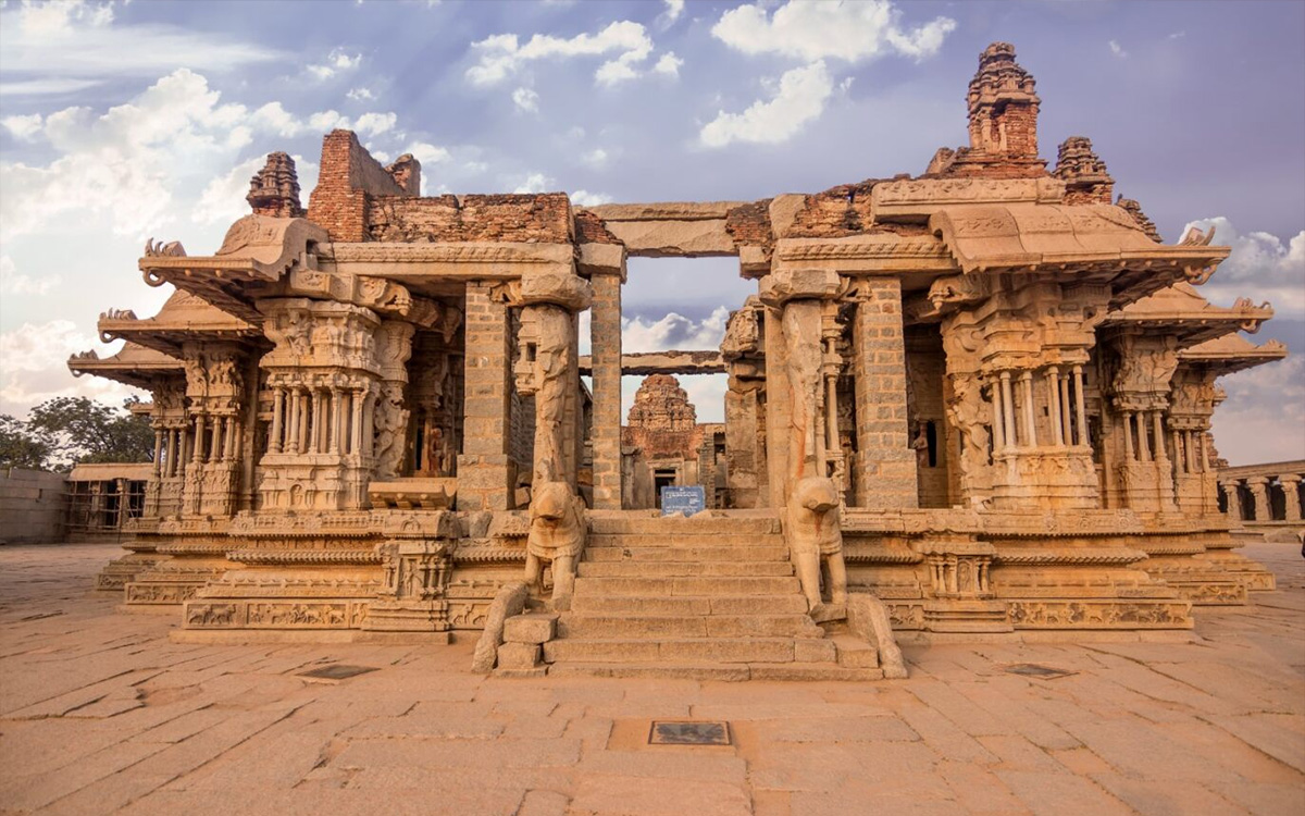 Heritage Hampi Tour